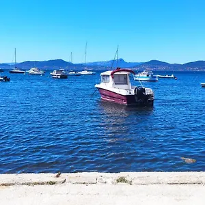 https://maison-de-pcheur-les-pieds-dans-leau-giens.aixenprovencehotels.org