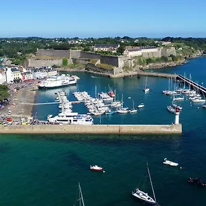 https://apartment-pp11.inbrittany.com